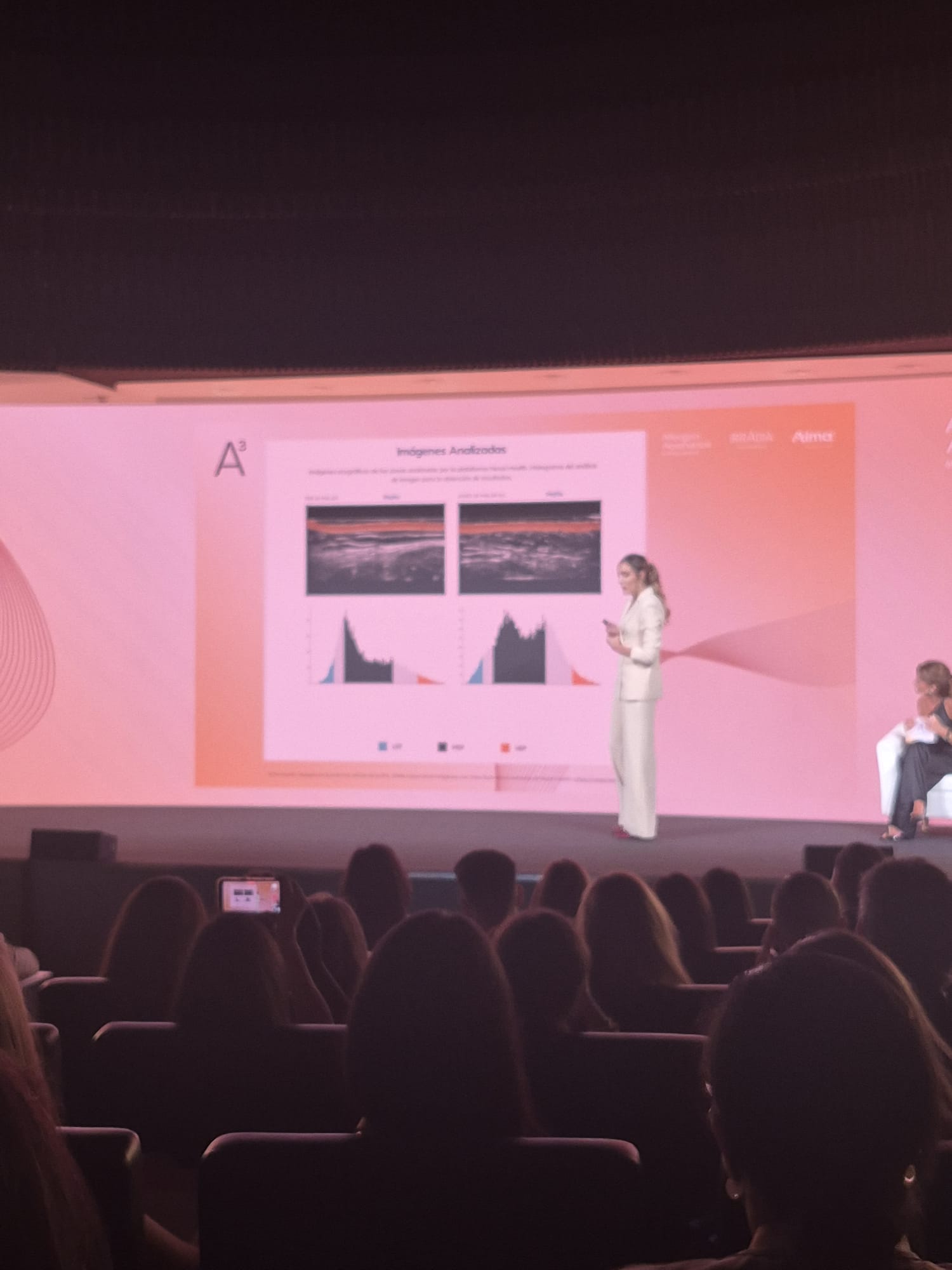 Dra. Ofelia Casanueva presentando resultados con Nesai Face en el evento A3 de Allergan Aesthetics 2026