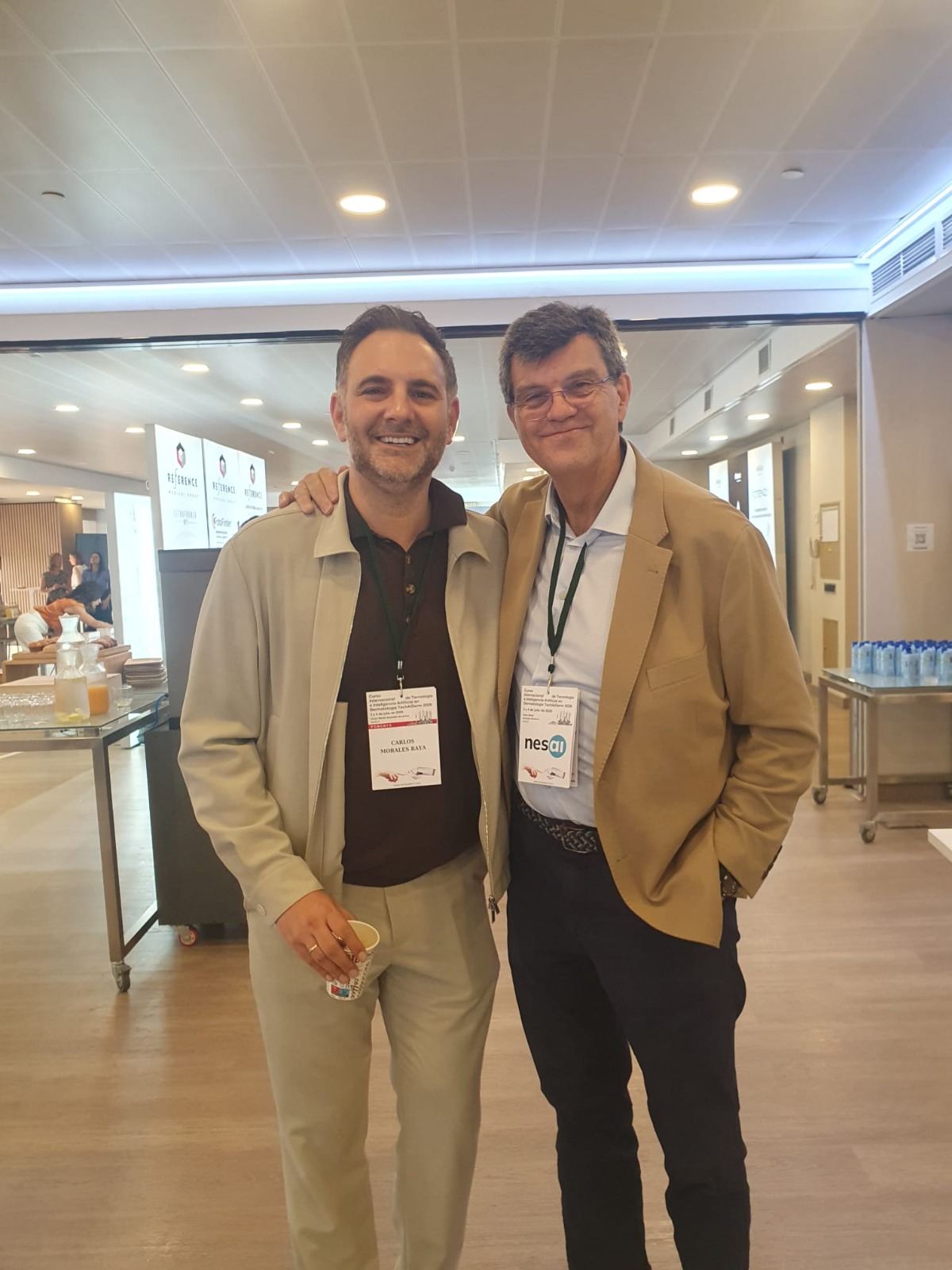 Dr. Francisco de Cabo con el Dr. Carlos Morales Raya en TechAiDerm 2026